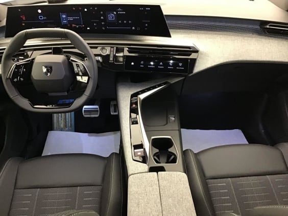 Peugeot 3008 Phase 4 Gt 1.2 HYBRID 145 Blanc Okenite
