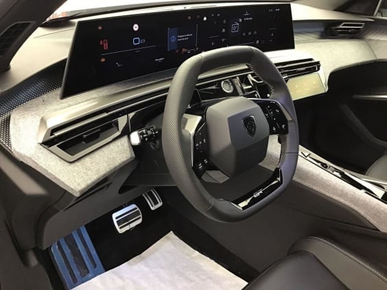 Peugeot 3008 Phase 4 Gt 1.2 HYBRID 145 Blanc Okenite