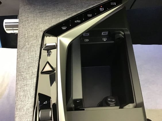 Peugeot 3008 Phase 4 Gt 1.2 HYBRID 145 Blanc Okenite