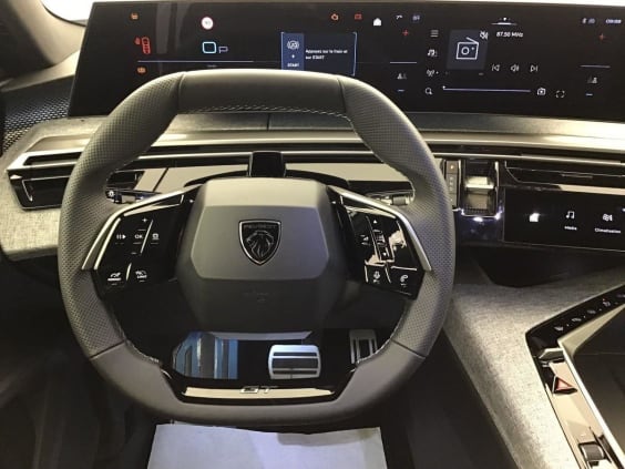 Peugeot 3008 Phase 4 Gt 1.2 HYBRID 145 Blanc Okenite
