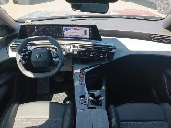 Peugeot 5008 Hybrid 145 allure e-dcs6 gris artense