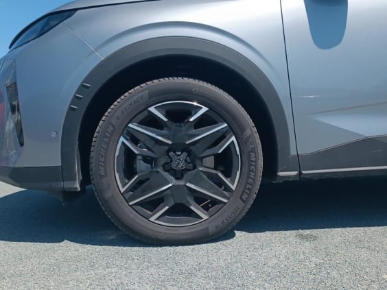 Peugeot 5008 Hybrid 145 allure e-dcs6 gris artense