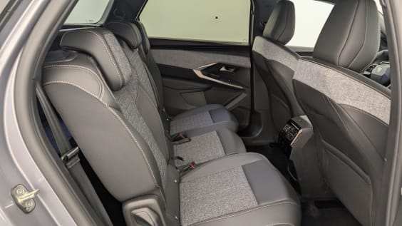 Peugeot 5008 HYBRID 145 CH E-DCS6 ALLURE Gris Artense