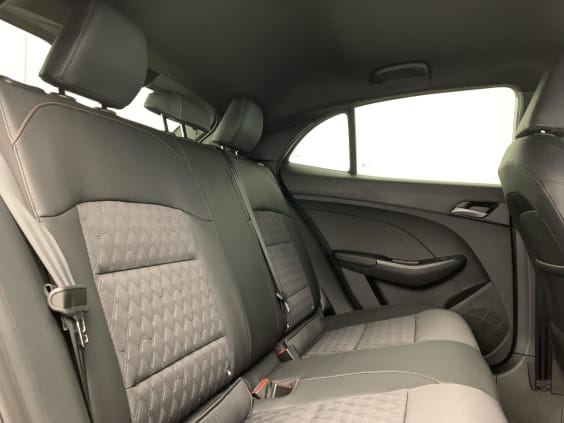 MG MG3 1.5 L Hybrid+ 195 ch Luxury Cosmic Silver 
