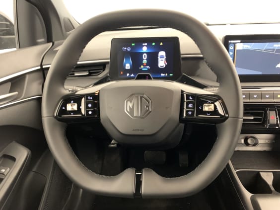 MG MG3 1.5 L Hybrid+ 195 ch Luxury Pebble Black