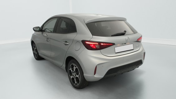 MG MG3 1.5 L Hybrid+ 195 ch Luxury Cosmic Silver 
