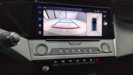 Peugeot 308 NOUVELLE 308 Hybrid 145 e-DCS6 Allure Blanc Okenite