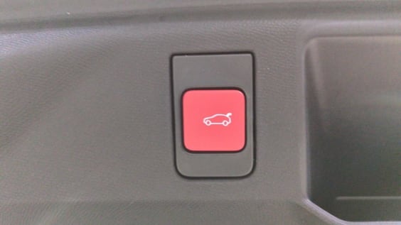 Peugeot 5008 HYBRID 145CH E-DCS6 GT Gris Titane / Toit Noir