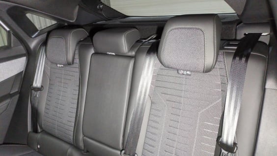 Peugeot 3008 Hybrid 145 e-DCS6 GT Blanc Okenite / Toit Noir