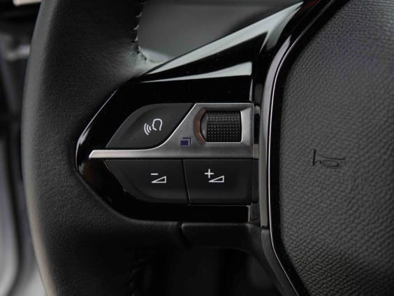 Peugeot 2008 1.2 T 100 STYLE Blanc