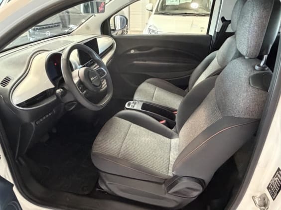 Fiat 500e Berline MY22 Serie 1 STEP 2 500 e 118 ch Icône Blanc