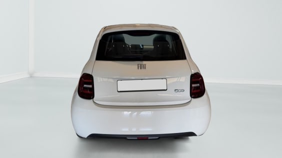 Fiat 500e Berline MY22 Serie 1 STEP 2 500 e 118 ch Icône Blanc