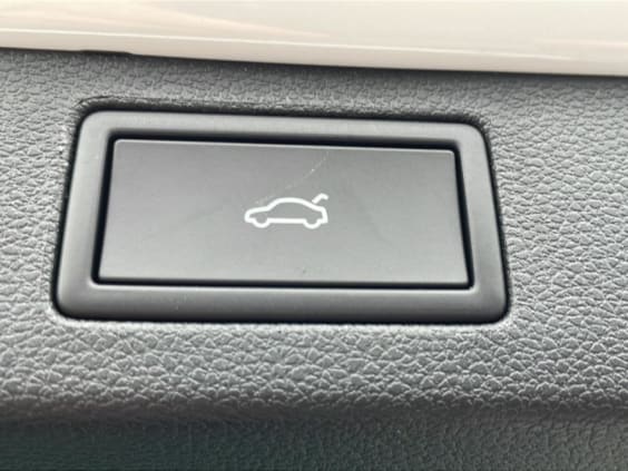 Skoda Kamiq 1.0 tsi evo 2 116 monte carlo dsg7 Blanc Nacre