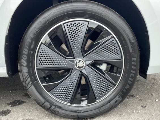 Skoda Kamiq 1.0 tsi evo 2 116 monte carlo dsg7 Blanc Nacre