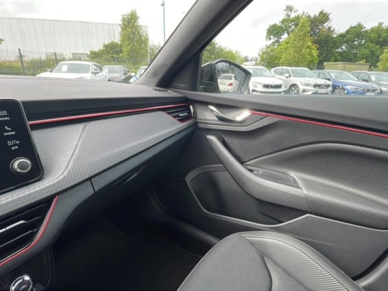 Skoda Kamiq 1.0 tsi evo 2 116 monte carlo dsg7 Gris Graphite