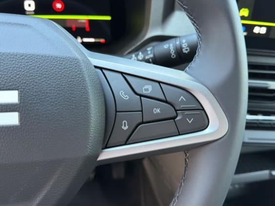 Dacia BIGSTER 1.2 mild hybrid 140 journey Blanc