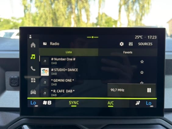 Dacia BIGSTER 1.2 mild hybrid 140 journey Blanc