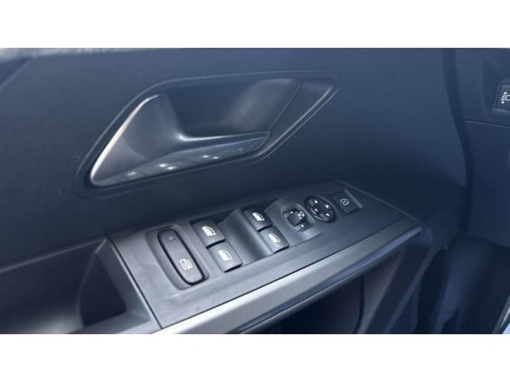 Peugeot 3008 1.2i Hybrid 145 e-DCS6  Allure Noir