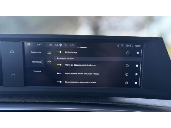 Peugeot 3008 1.2i Hybrid 145 e-DCS6  Allure Noir