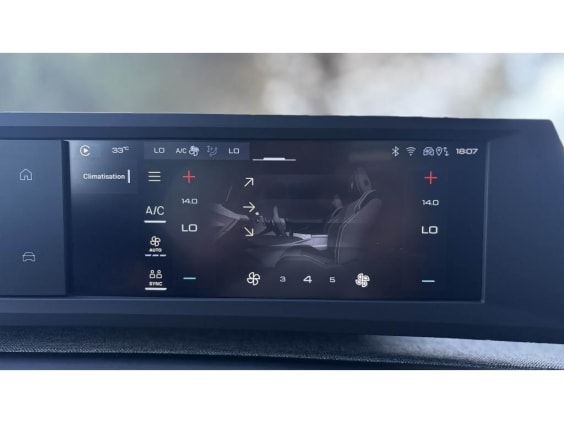 Peugeot 3008 1.2i Hybrid 145 e-DCS6  Allure Noir