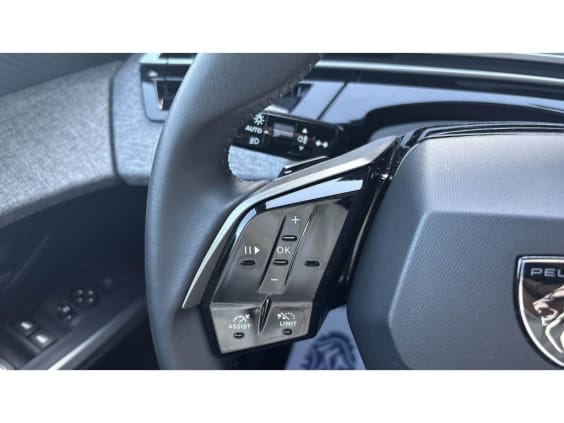 Peugeot 3008 1.2i Hybrid 145 e-DCS6  Allure Noir