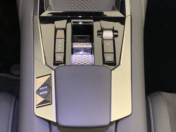 DS N°4 Hybride 145 e-DCT6 Etoile - Alcantara Cachemire