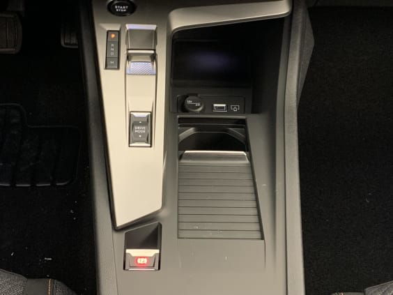 Peugeot 308 NOUVELLE BLUEHDI 130CH EAT8 STYLE Noir Perla Nera