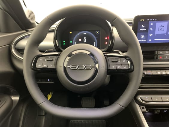 Fiat 600 T-Gen 3 1.2 Hybrid 145ch eDCT6 Sport Blanc Gelato / Toit Noir