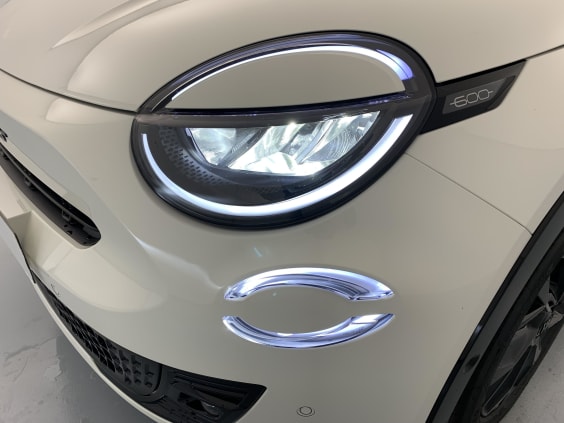 Fiat 600 T-Gen 3 1.2 Hybrid 145ch eDCT6 Sport Blanc Gelato / Toit Noir