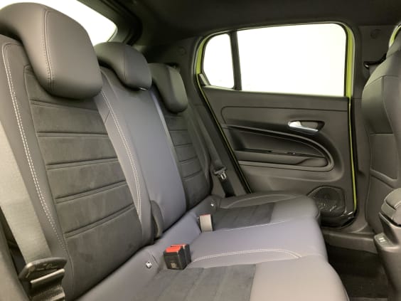 Fiat 600 T-Gen 3 1.2 Hybrid 145ch eDCT6 Sport Vert Méditarranée / Toit Noir 