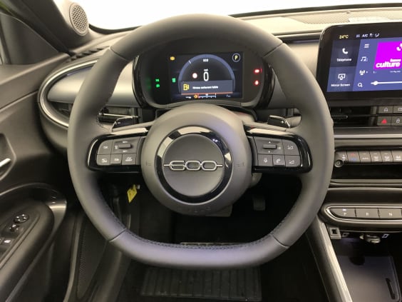Fiat 600 T-Gen 3 1.2 Hybrid 145ch eDCT6 Sport Vert Méditarranée / Toit Noir 