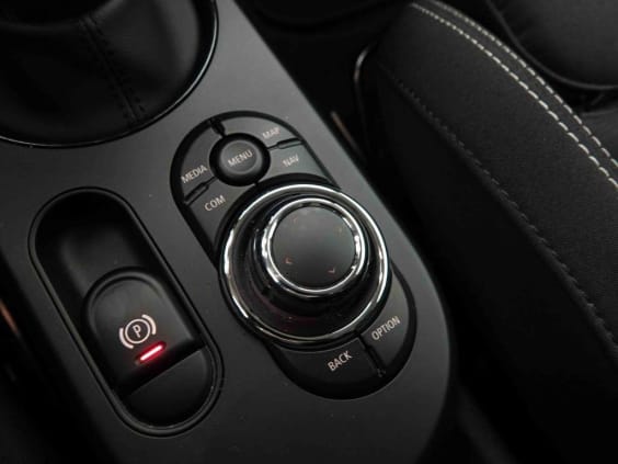 Mini Cooper SE 28.9 KWH 184 ESSENTIAL Argent