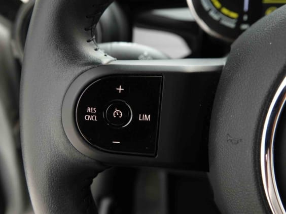 Mini Cooper SE 28.9 KWH 184 ESSENTIAL Argent