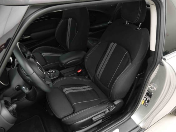 Mini Cooper SE 28.9 KWH 184 ESSENTIAL Argent