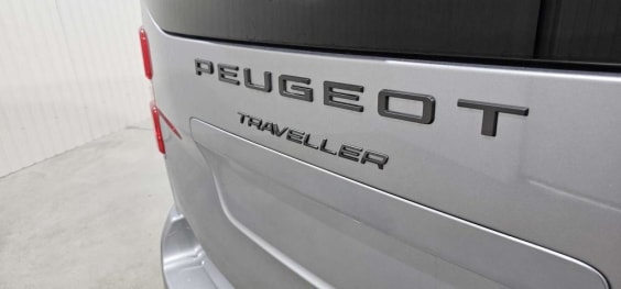 Peugeot Traveller Traveller M Diesel 180 ch Automatique Business gris artense