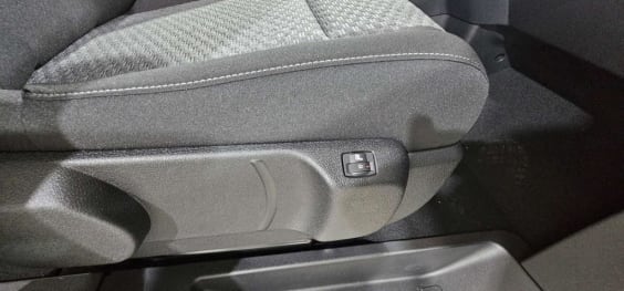 Peugeot Traveller Traveller M Diesel 180 ch Automatique Business gris artense