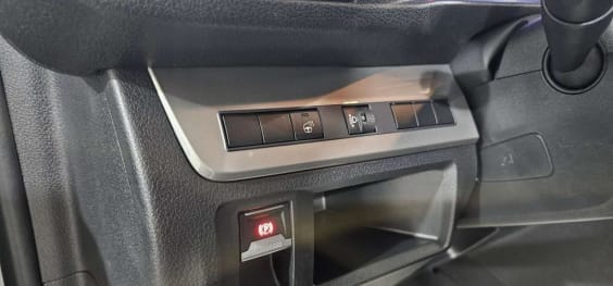 Peugeot Traveller Traveller M Diesel 180 ch Automatique Business gris artense