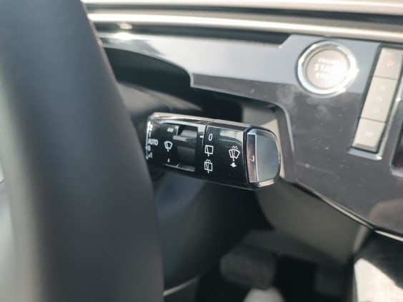 Peugeot 5008 Hybrid 145 allure e-dcs6 gris artense