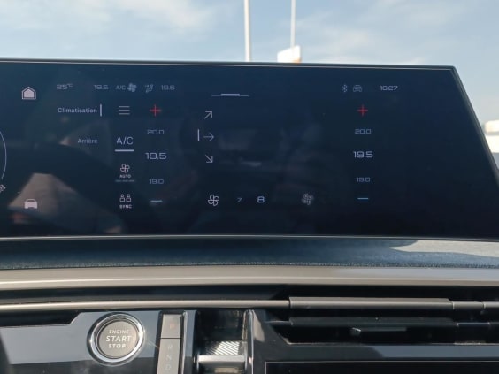 Peugeot 5008 Hybrid 145 allure e-dcs6 gris artense