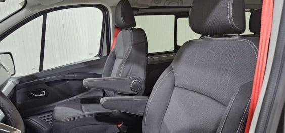 Renault Trafic Trafic Blue dCi 170 auto Techno noir