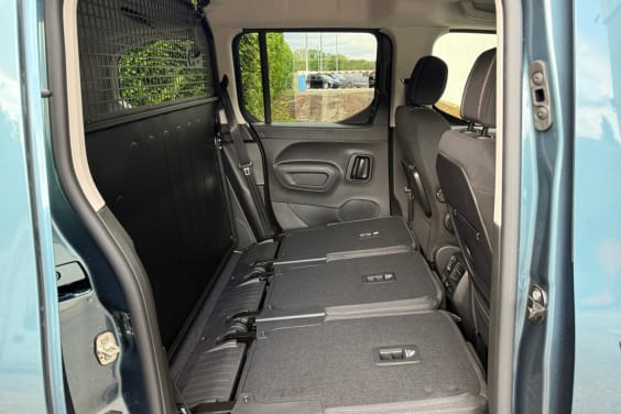 Peugeot Rifter STANDARD N1 1.5 BLUEHDI 130 ALLURE EAT8 Kiama Blue