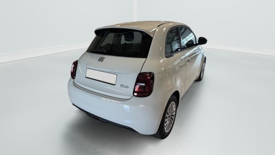 Fiat 500e BERLINE MY22 SERIE 1 STEP 1 500 e 95 ch Action Plus Blanc