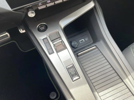 Peugeot 308 308 1.2 HYBRID 145CH E-DCS6 GT Gris Artense Metal