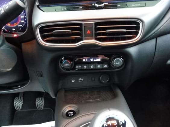 Nissan JUKE 1.0 DIG-T 114CH N-CONNECTA Bleu/Toit Noir