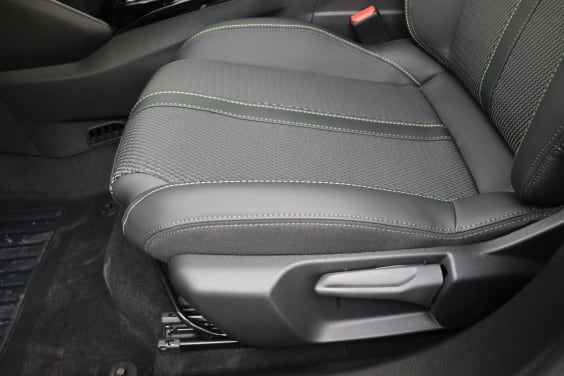 Peugeot 2008 GT Hybrid 145 hp e-DSC6 Black