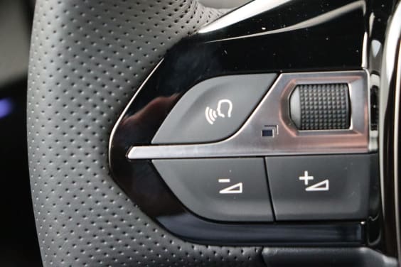Peugeot 2008 GT Hybrid 145 hp e-DSC6 Black