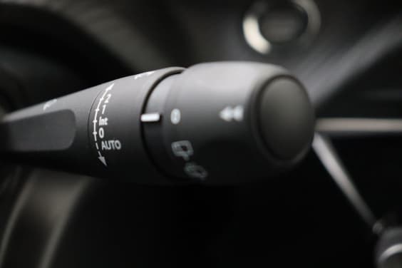 Peugeot 2008 GT Hybrid 145 hp e-DSC6 Black