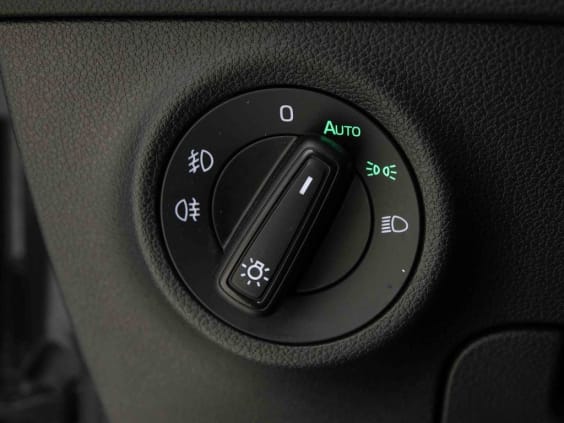 Skoda Karoq 1.5 tsi 150 selection dsg7 Gris