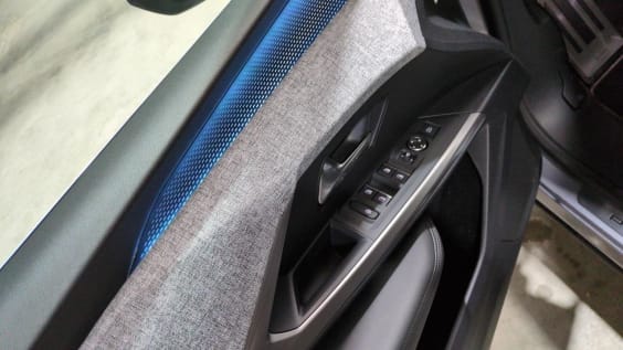 Peugeot 5008 HYBRID 145CH E-DCS6 GT Gris Artense / Toit Noir