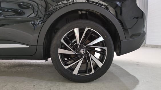 MG ZS 1.5 L Hybrid+ 197 ch Luxury Pebble Black